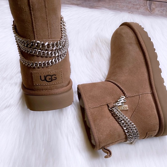 UGG Women’s Classic Mini Chains Chestnut Suede Boots - Picture 5 of 9
